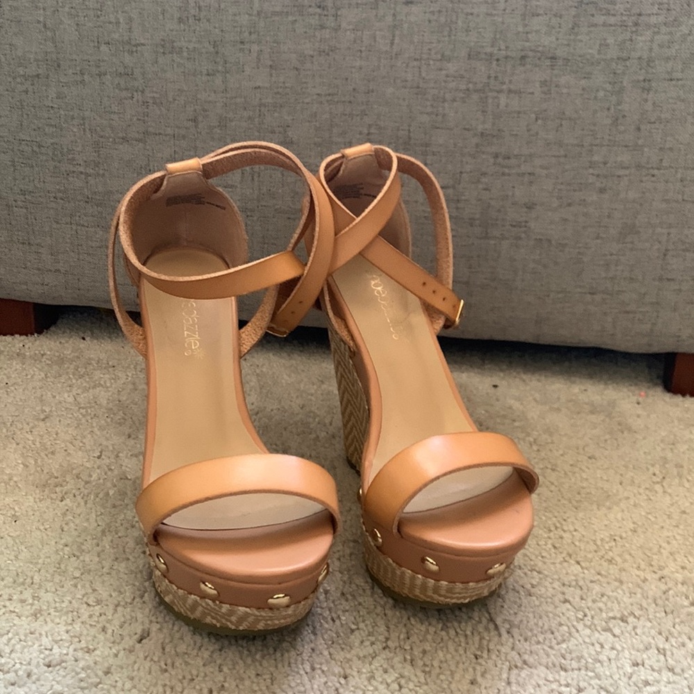 Brown wedges